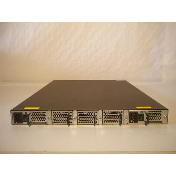 San-Switch 18 Ports Ibm : 2005-R18