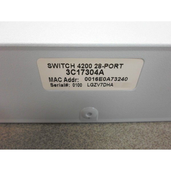 Used Switch 3C17304A 3COM serveur-occasion.com