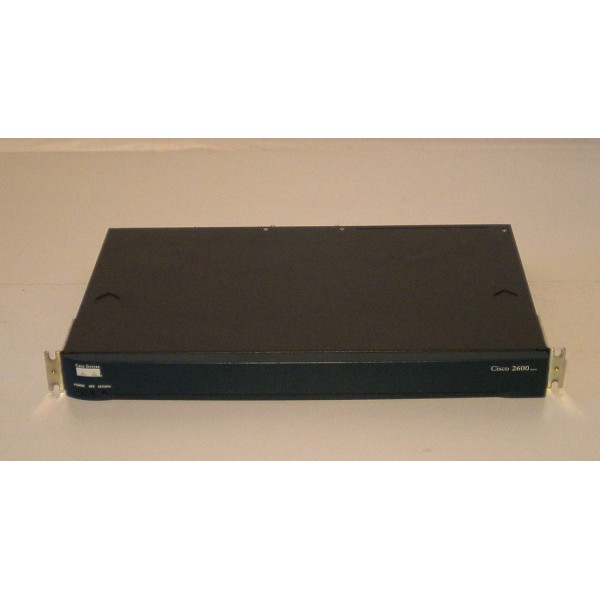 ROUTEUR Cisco : CISCO2611XM