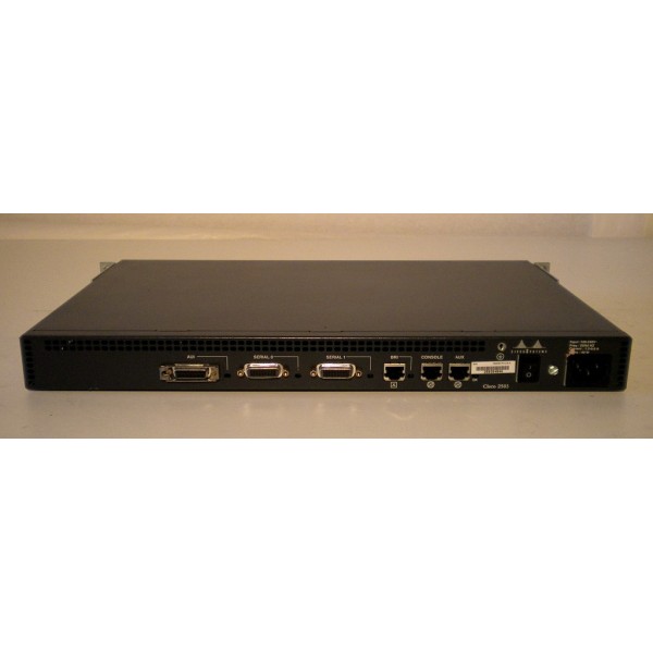 Routeur Cisco : CISCO2503