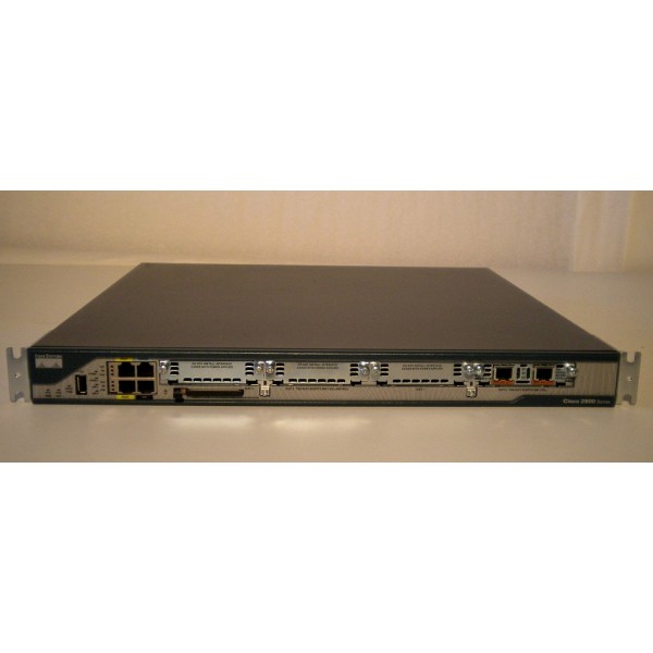 CISCO2801 ROUTEUR CISCO  