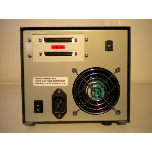 Unidad de cinta usada HP DLT8000 152728-003 serveur-occasion.com