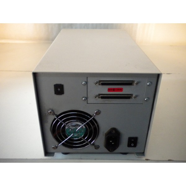 Used Tape drive QUANTUM SDLT320 30-80008-27 serveur-occasion.com