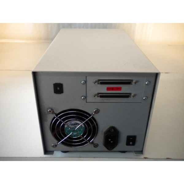 Unidad de cinta SDLT320 QUANTUM 30-80008-27