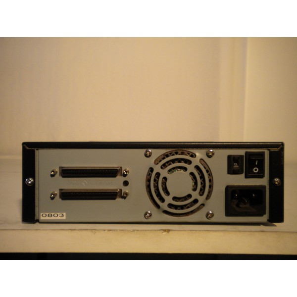 Unidad de cinta usada QUANTUM LTO3 TE8200-013 serveur-occasion.com