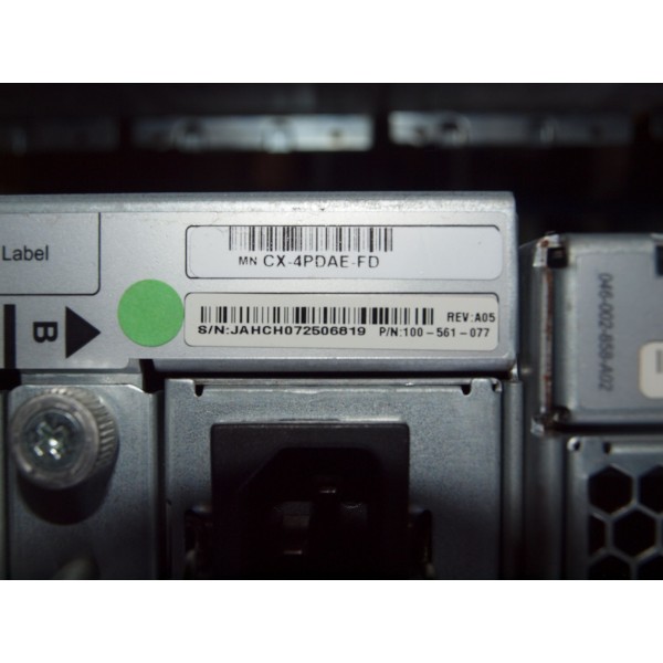 Used disk array DELL CX-4PDAE-FD serveur-occasion.com
