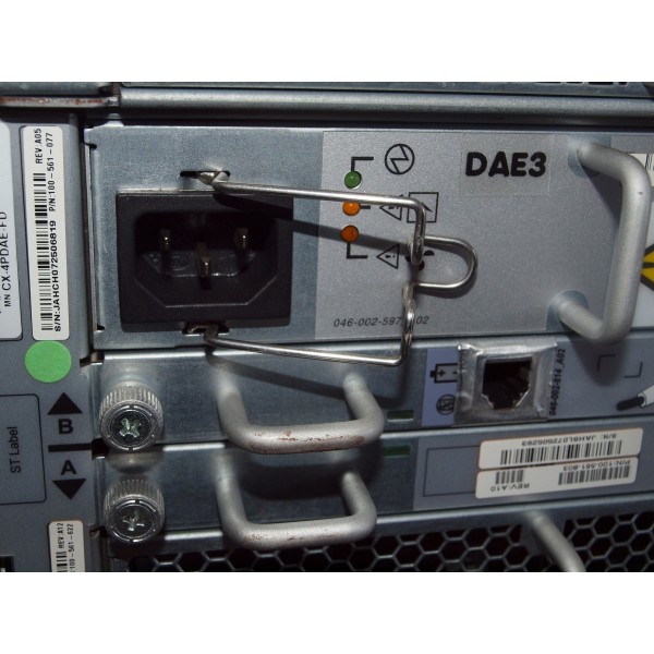 Used disk array DELL CX-4PDAE-FD serveur-occasion.com