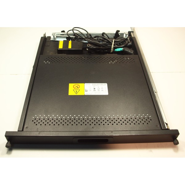 Ecran Rackable IBM 23K4803 serveur-occasion.com