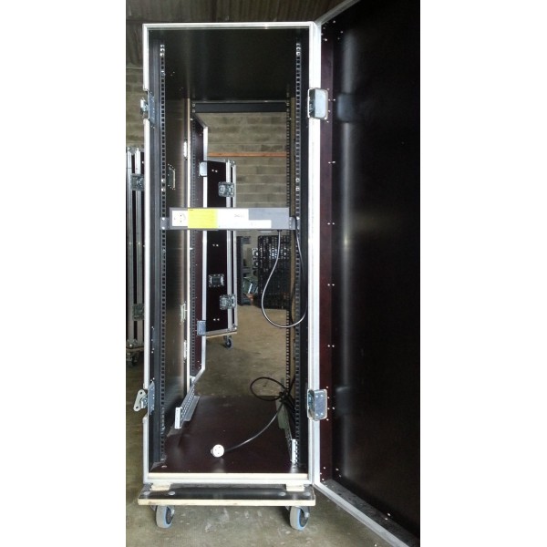 FLIGHT CASE 164X102X55