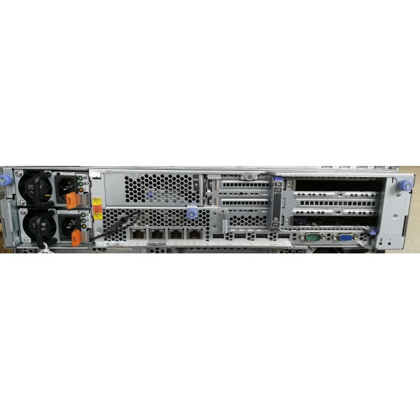 Serveur IBM Xseries X3630 2 x Xeon Six Core E5-2430 SATA - SAS