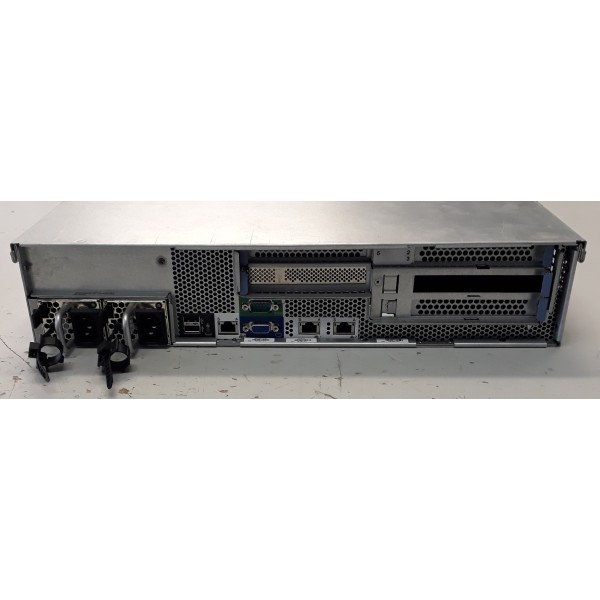 SERVEUR CISCO UCS-C210-M2 2 x Xeon Quad Core E5640 32 Gigas 2.5" Rack 2U