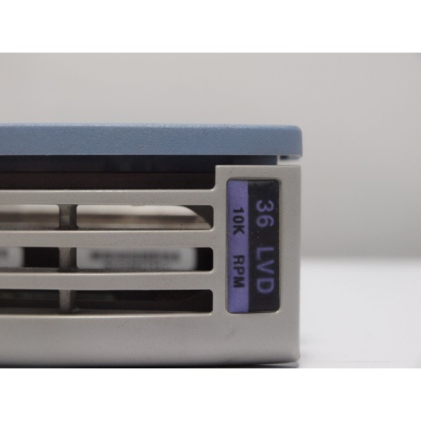 Used disk drive HP A6110A serveur-occasion.com